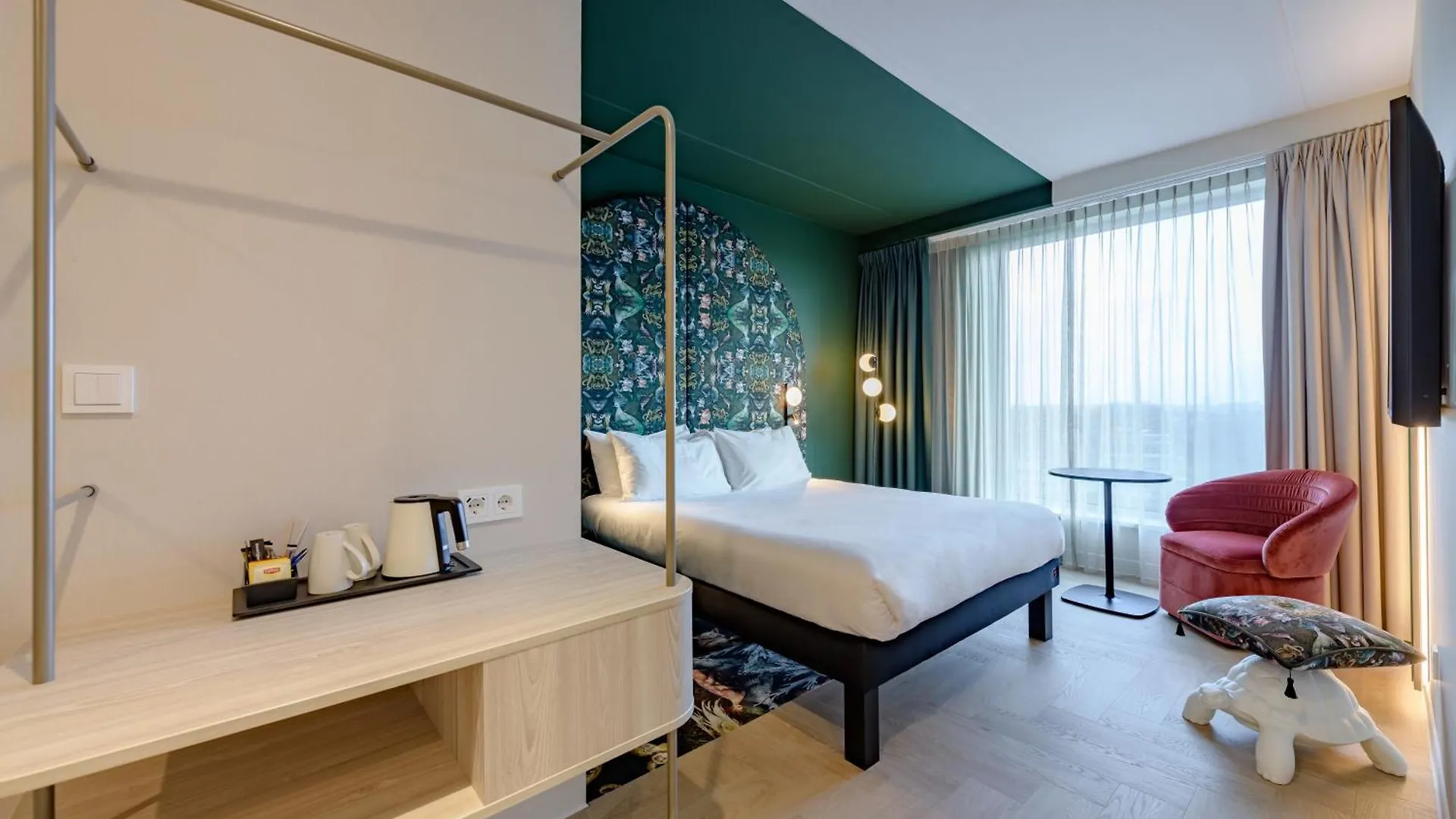Hotel Ibis Styles Rotterdam Ahoy 4*,  Países Bajos
